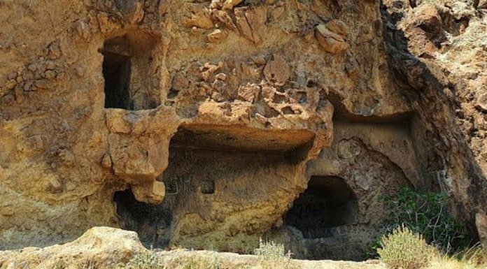 Bodrum Tarihi Yerler - Yalıkavak Kral Mezarları